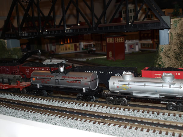 2017-03-10trains2 Layout photo of a small Woodland Scenics Frieght Depot lighted at night.